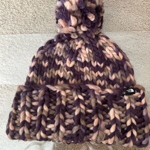 The North Face women’s Multicolor Knit Beanie. New no tags.